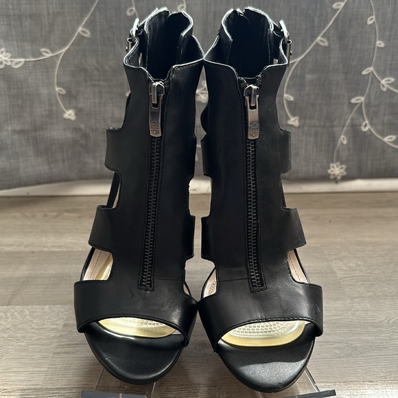 Vince Camaro high heeled shoes - Picture 2 of 8